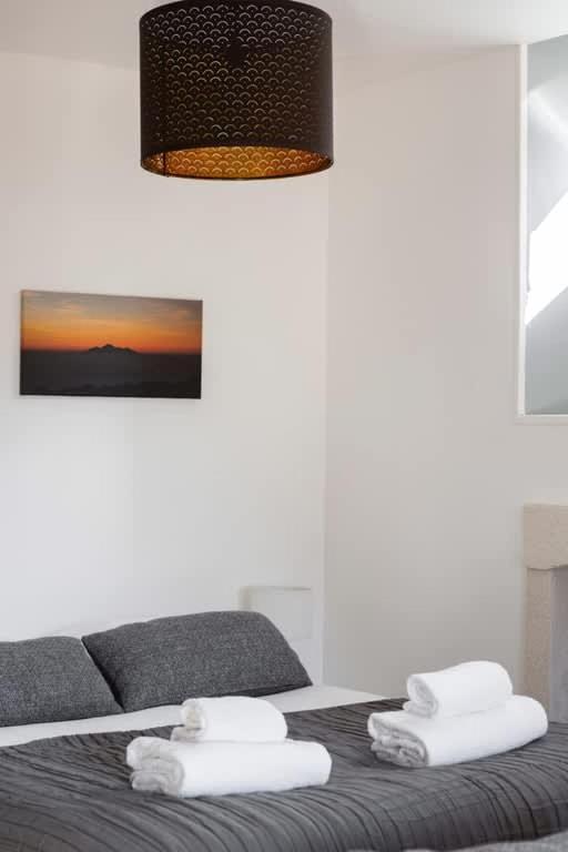 Le Descartes Emplacement Ideal - Gare Centre رينز المظهر الخارجي الصورة